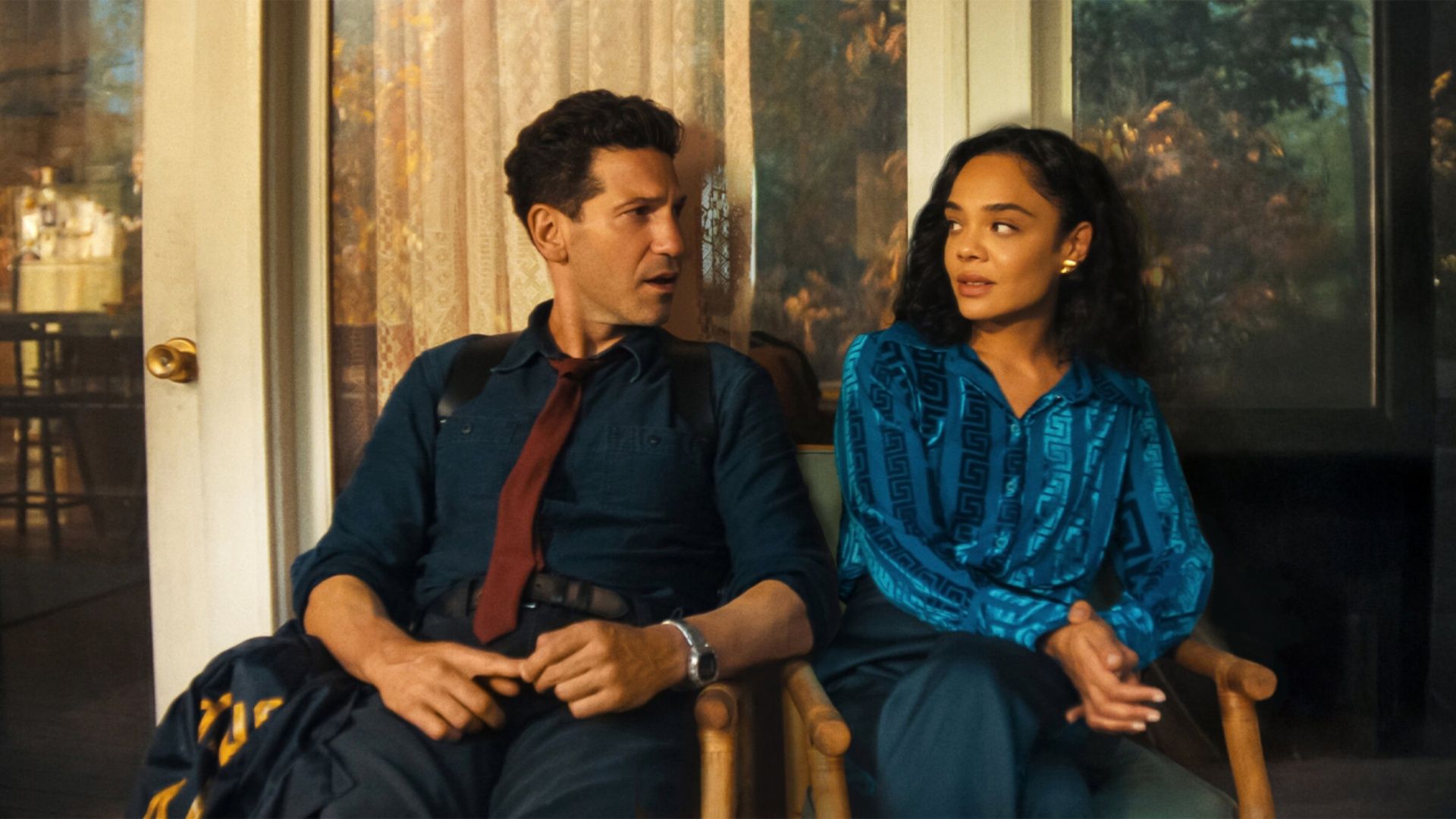 Jon Bernthal et Tessa Thompson dans His and Hers sur Netflix